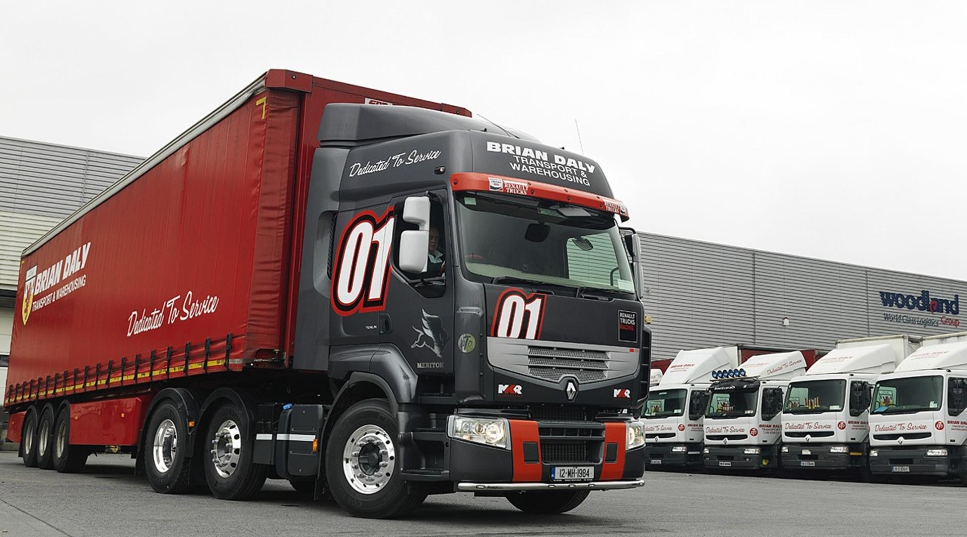 SPECIAL EDITION RENAULT PREMIUM RACE TRUCK TAKES POLE POSITION AT BRIAN DALY