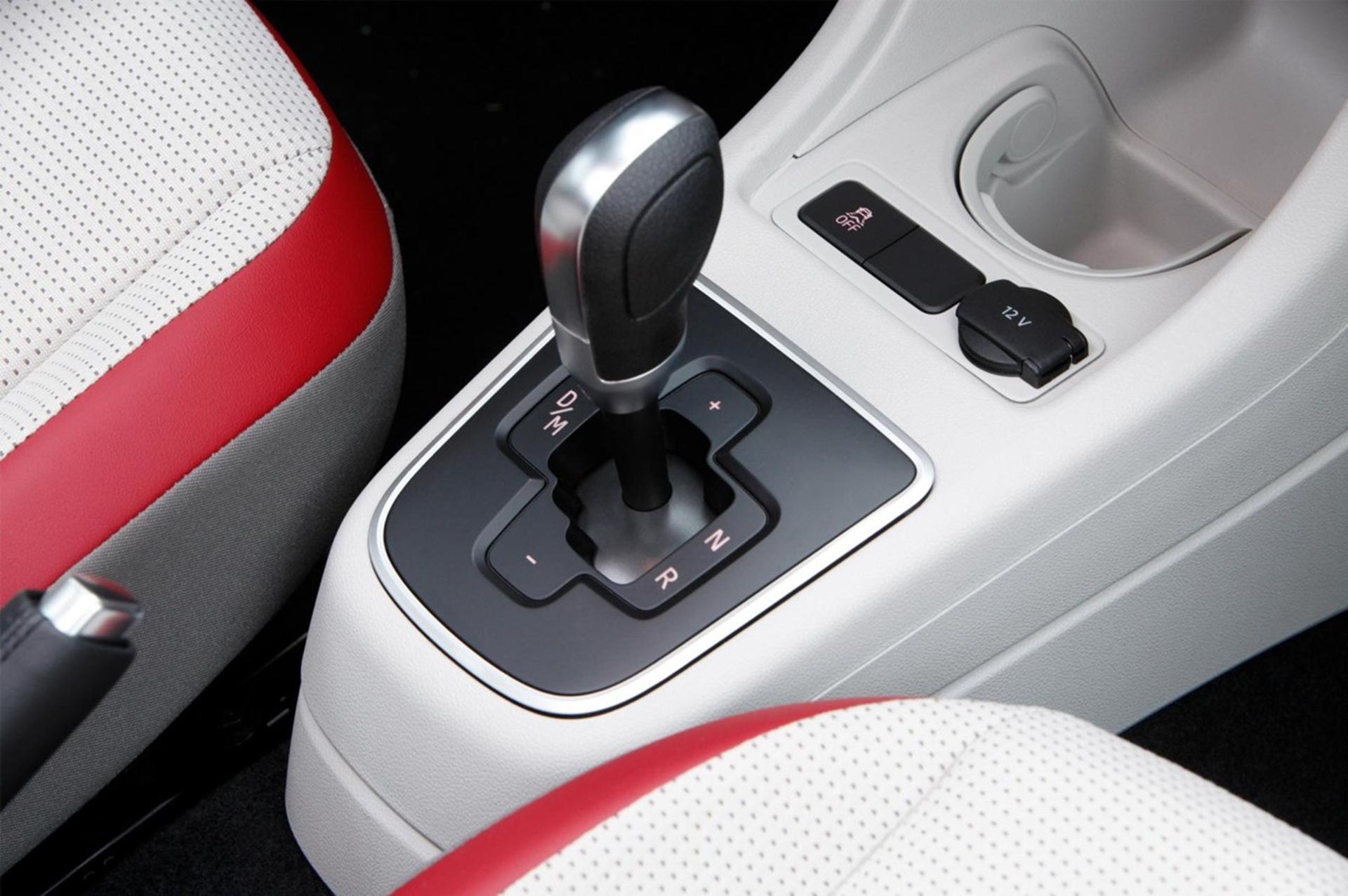 NEW GEARBOX MAKES VOLKSWAGEN up, THE AUTOMATIC CHOICE IN THE CITY