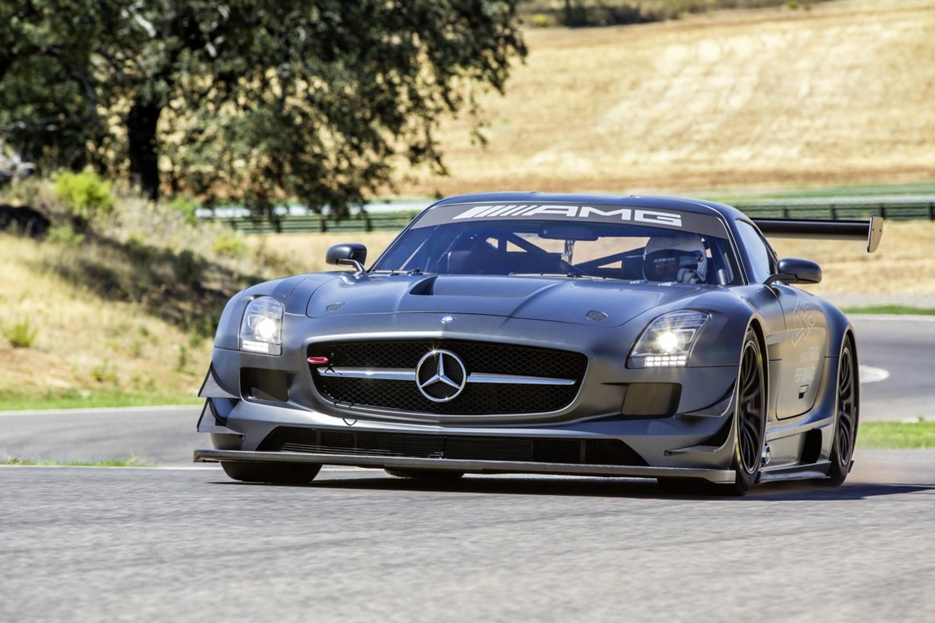 Market launch of the Mercedes-Benz SLS AMG GT: Race track performance comes to the showroom