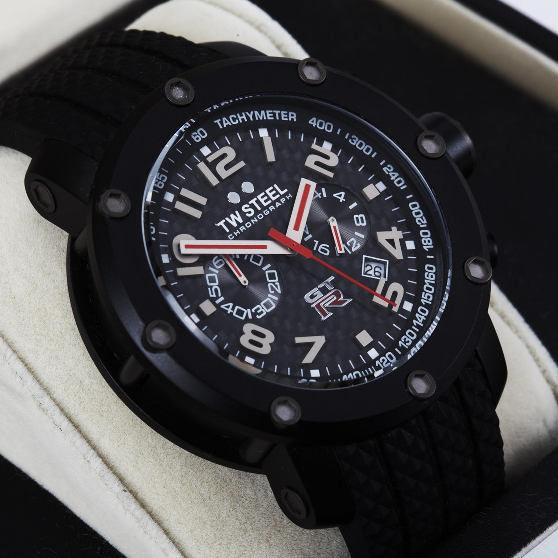 NISSAN LAUNCHES MERCHANDISE WEBSITE