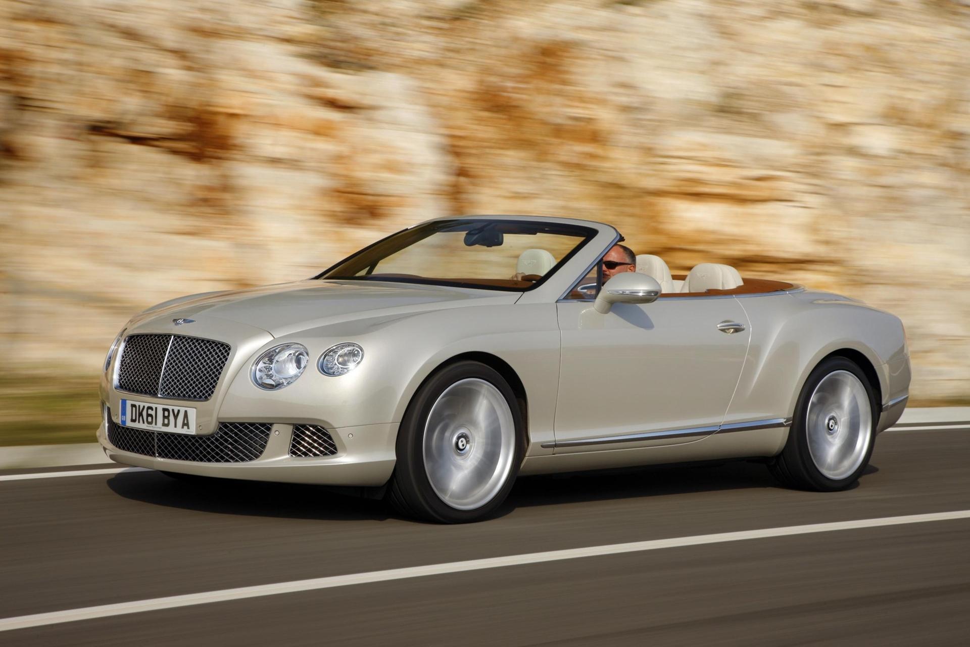 BENTLEY CONTINENTAL GT CONVERTIBLE WINS “AUTO TROPHY 2012”