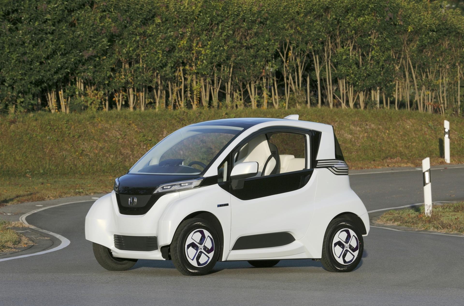 Honda Unveils Micro-Sized Electric Vehicle