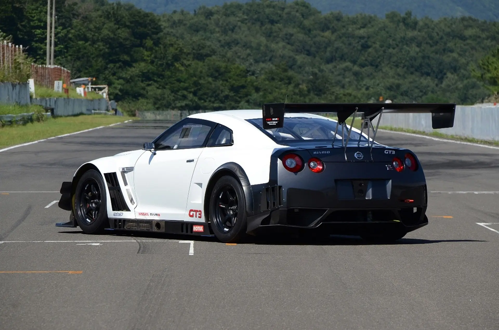 Nissan GT-R Nismo
