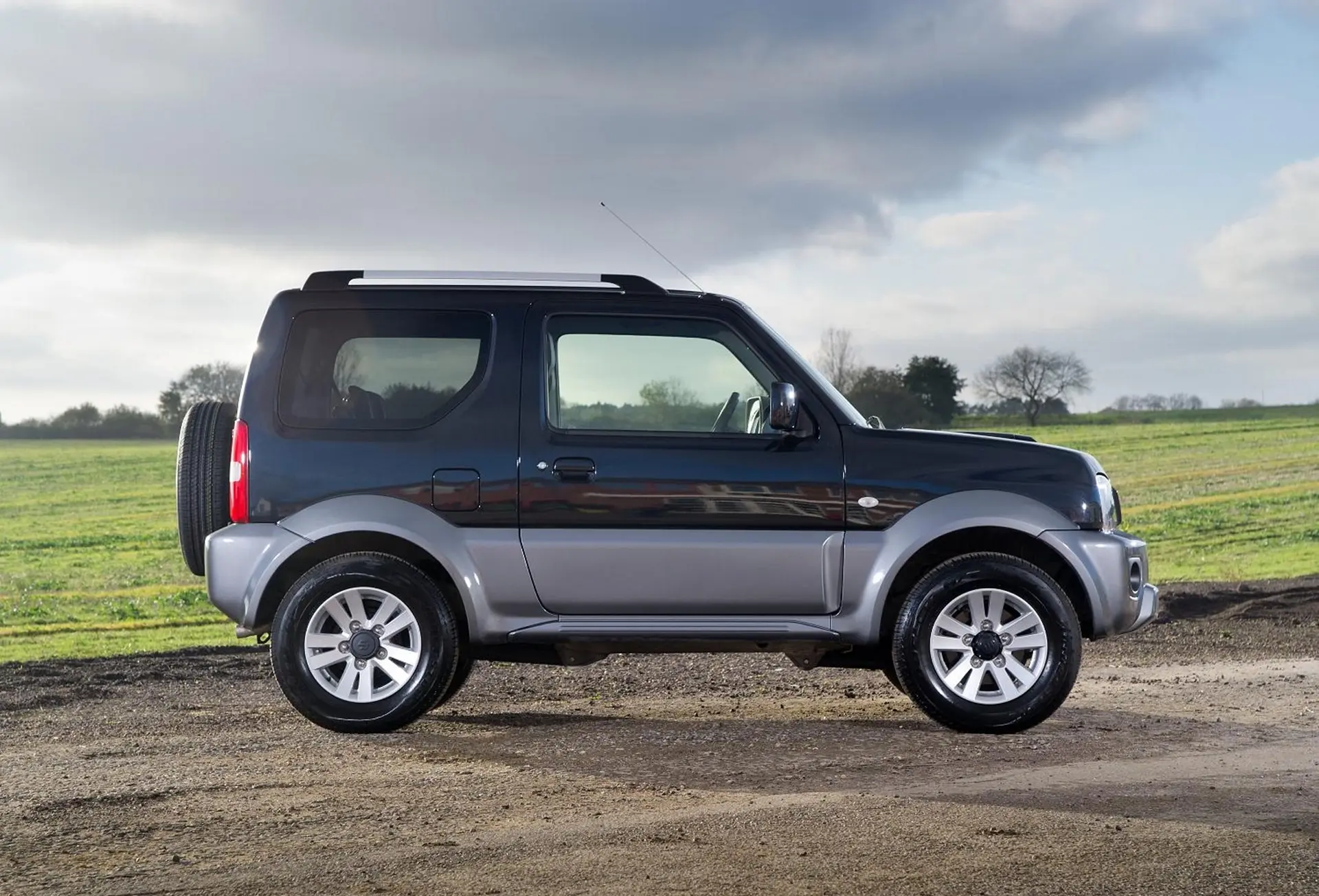 Suzuki Jimny 2013