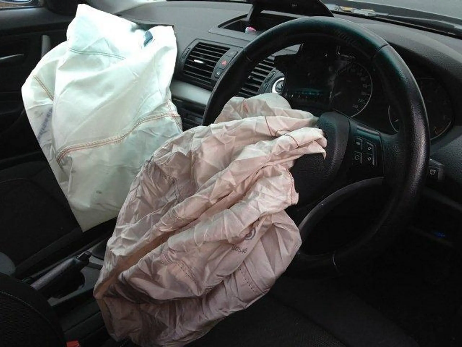 BMW Airbags