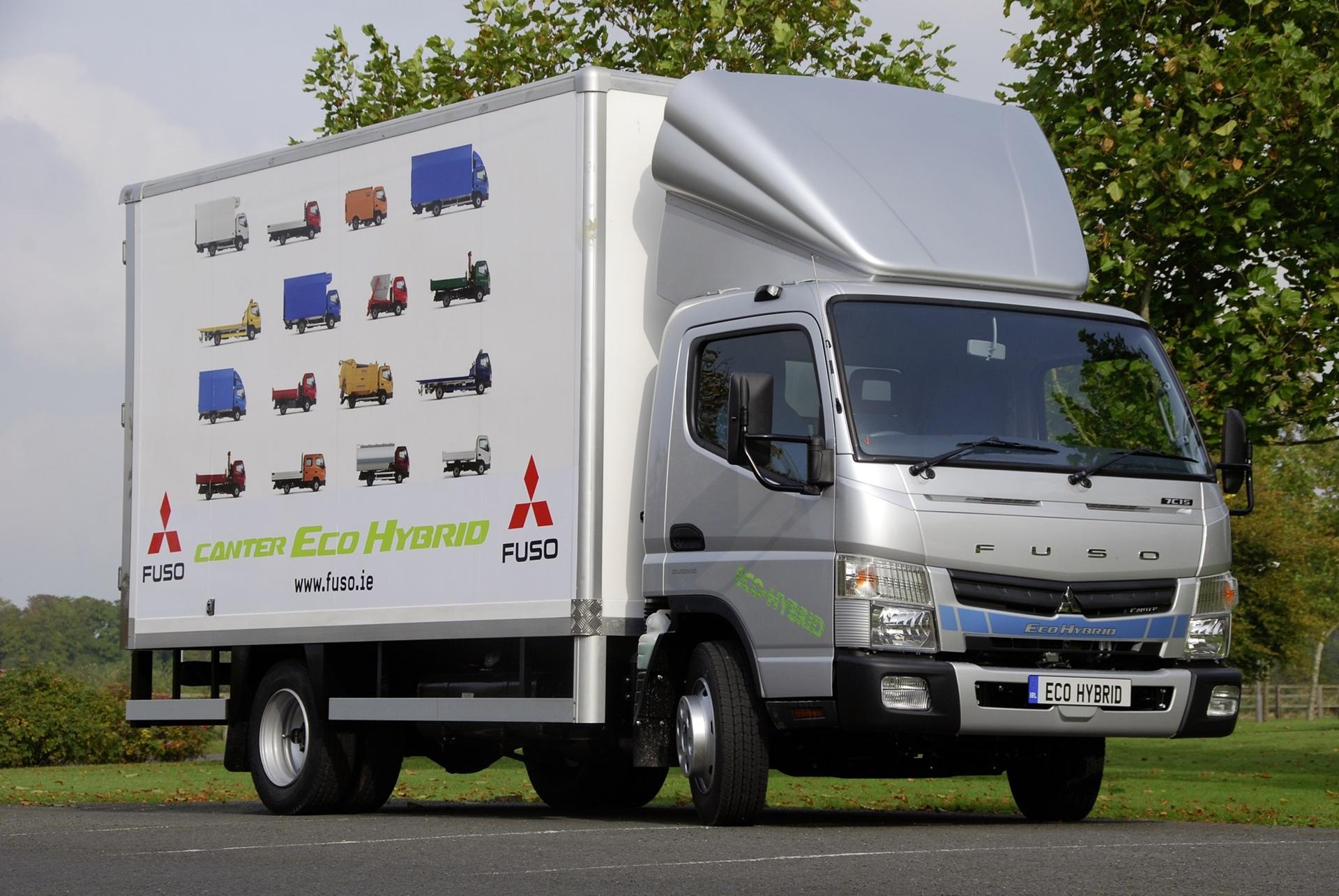 FUSO Canter Hybrid awarded Irish Green Commercial Vehicle of the Year 2013