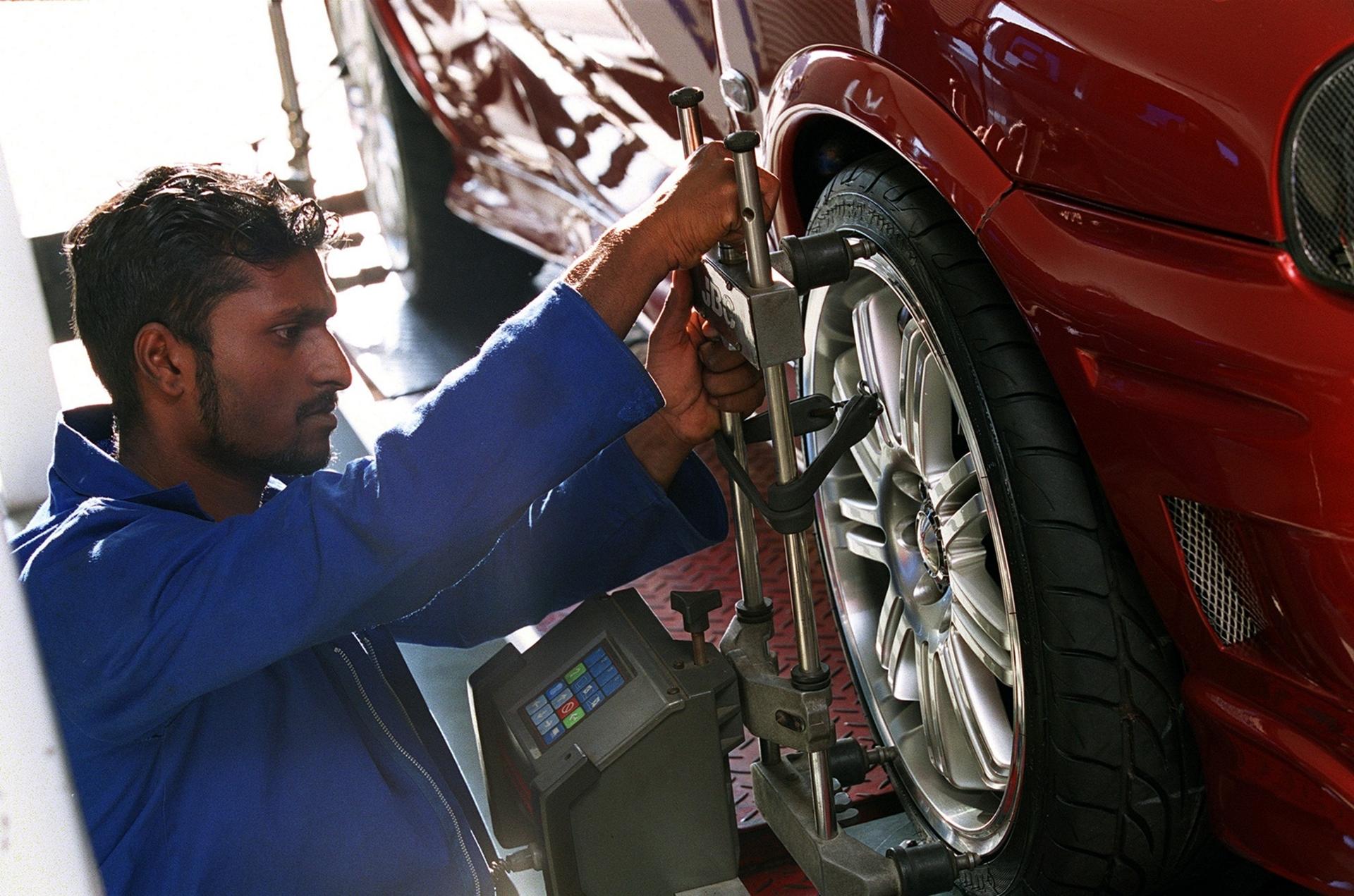 Goodyear Road Safety Advice – Damaged tyres