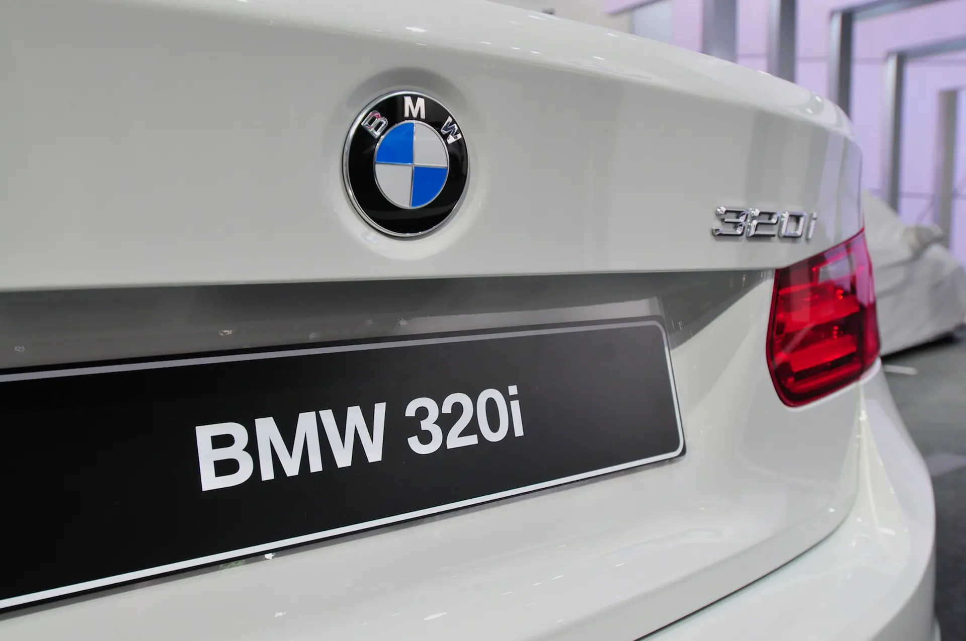 BMW 320i