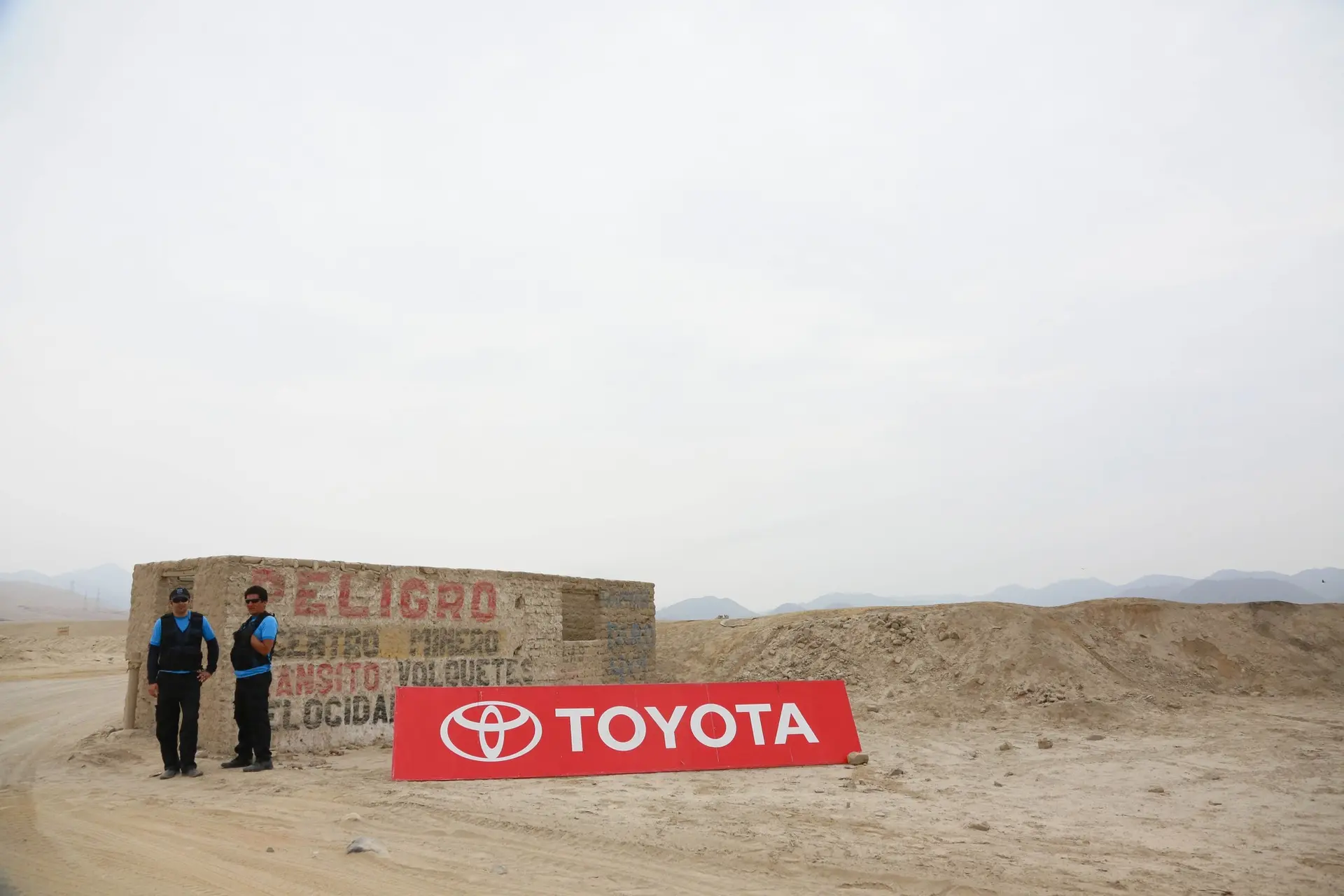 Dakar Toyota