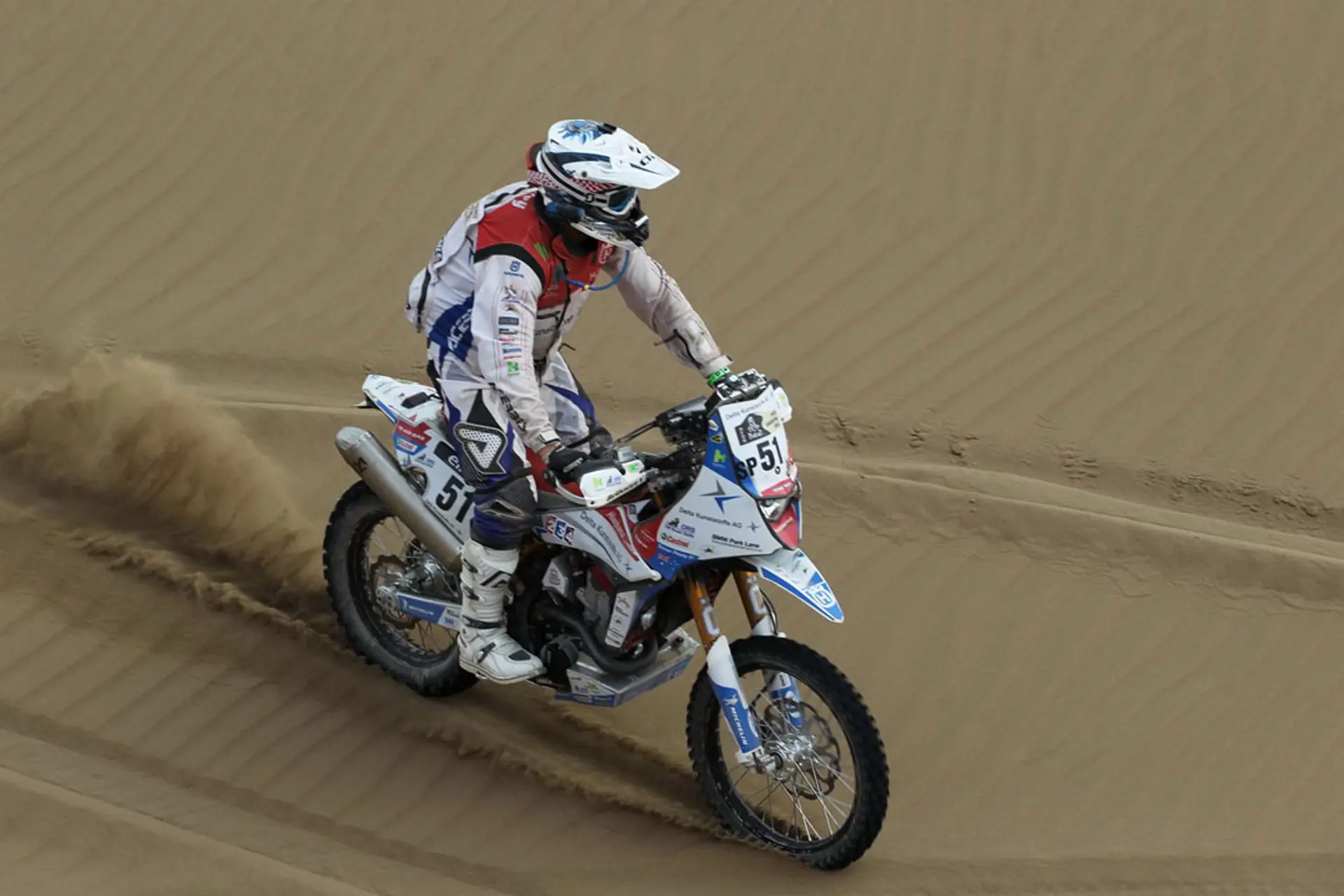 Simon Pavey