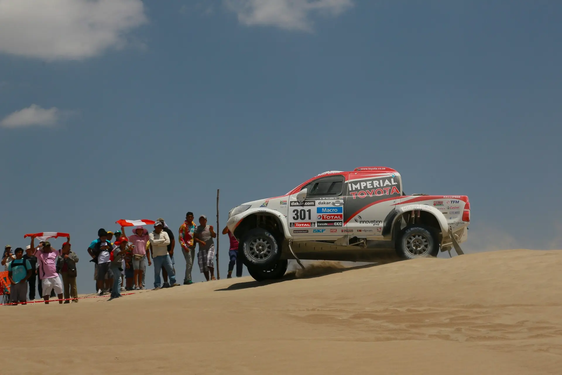 Toyota-Dakar-2013-01