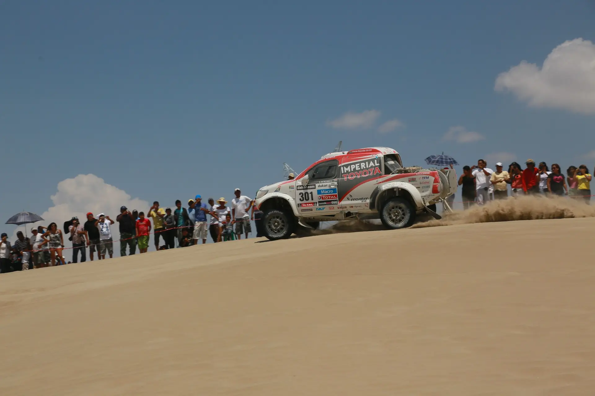 Toyota-Dakar-2013-03