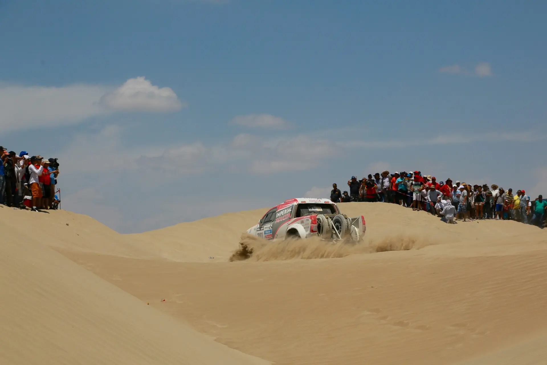 Toyota-Dakar-2013-04