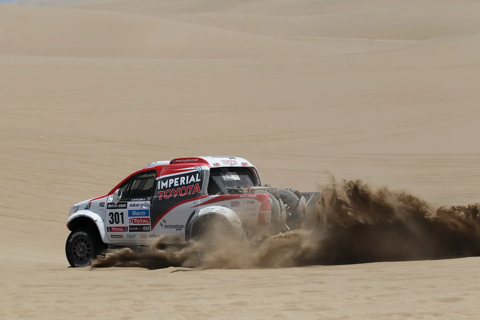 Toyota-Dakar-2013-07