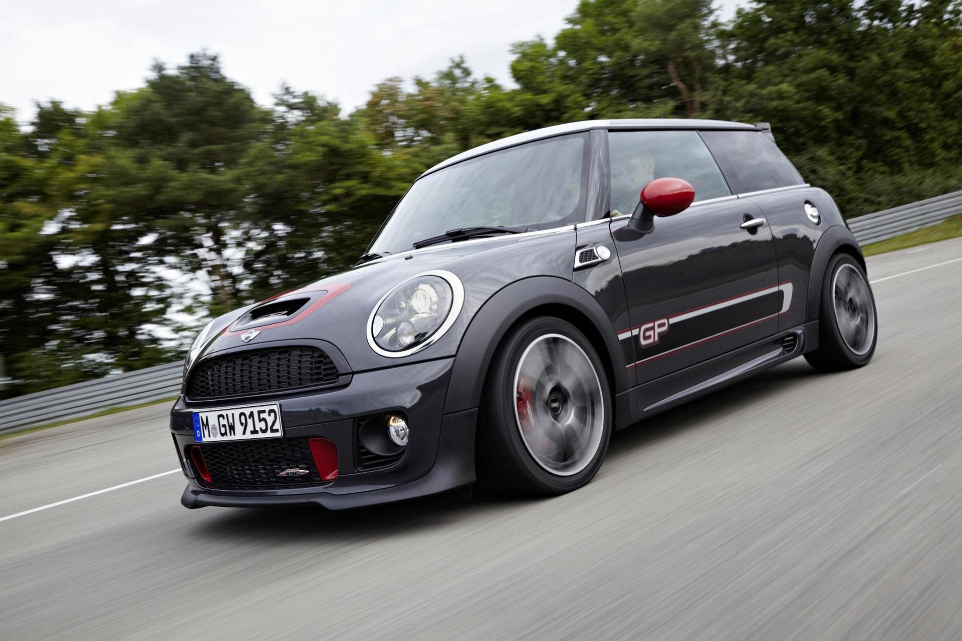 KUMHO – EXCLUSIVE TYRE SUPPLIER FOR THE NEW MINI GP