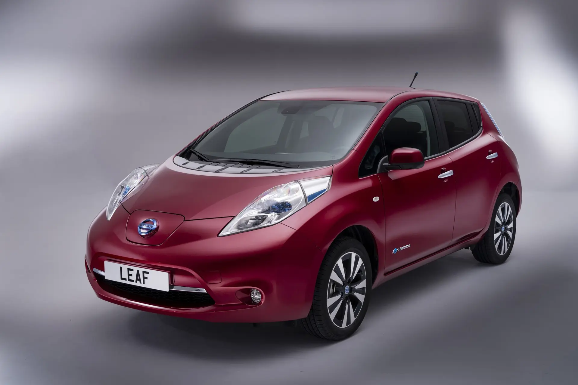 Geneva Motor Show the new Nissan Leaf