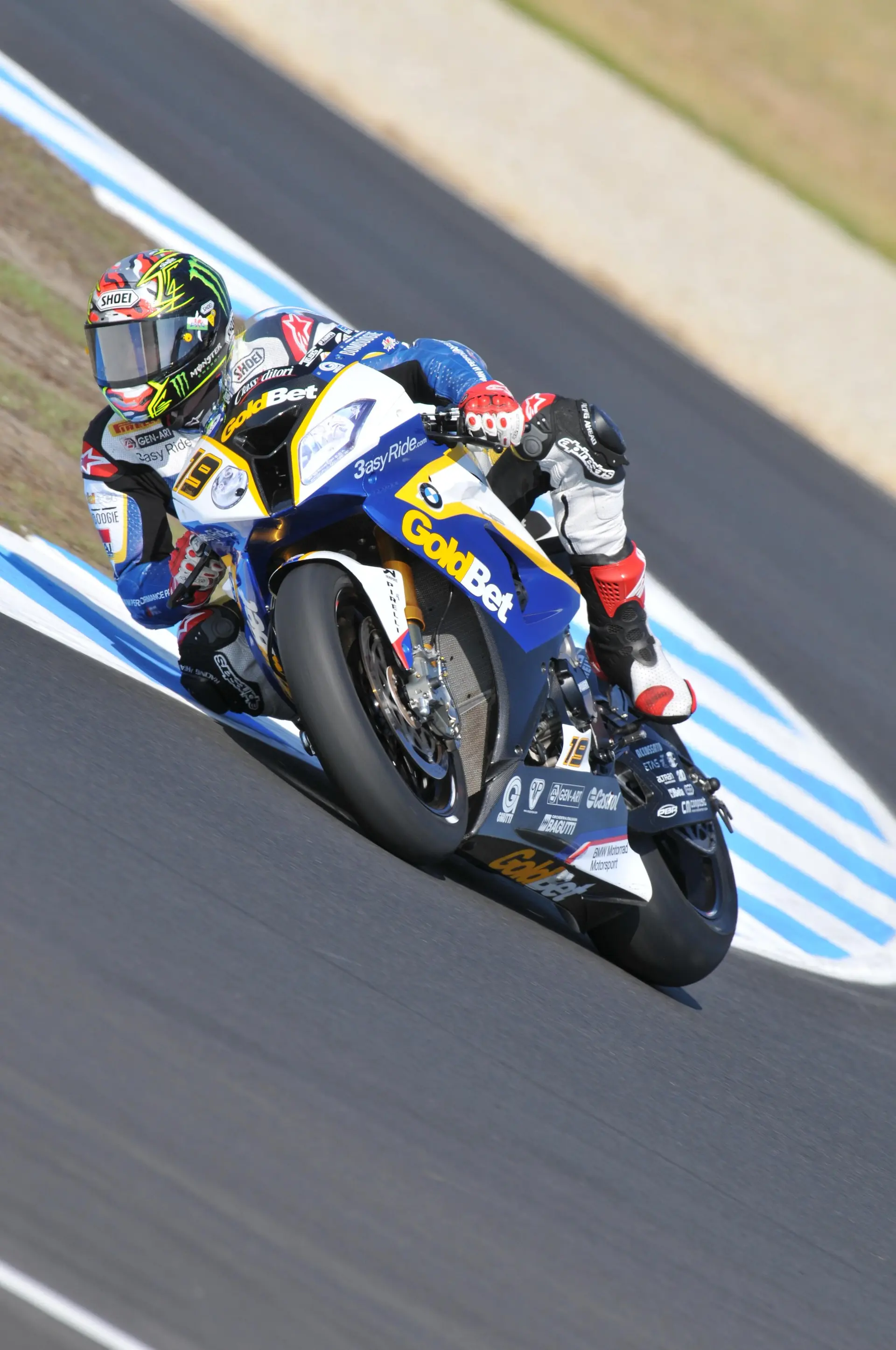 Superpole