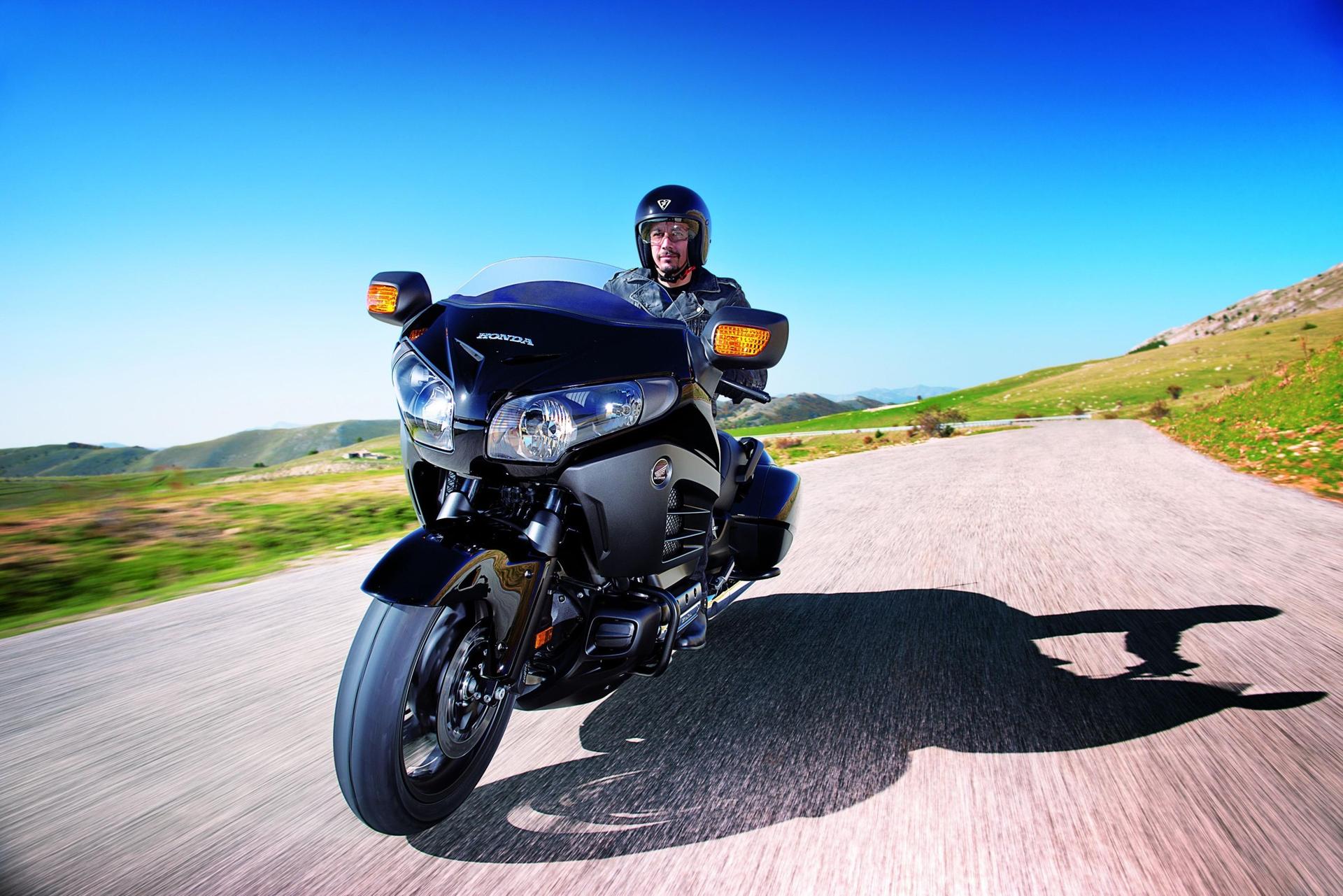 HONDA (UK) ANNOUNCES GOLD WING F6B ‘BAGGER’ COMING TO UK