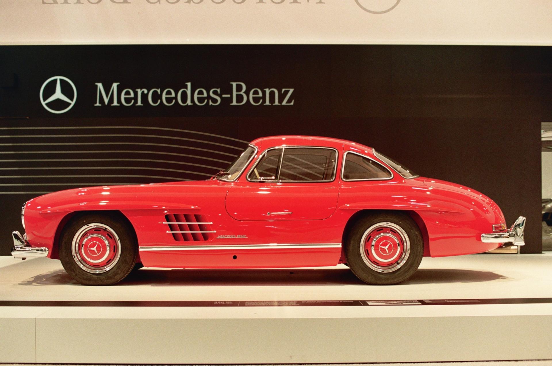 MERCEDES-BENZ A DRIVING FORCE IN THE CLASSIC CAR MARKET