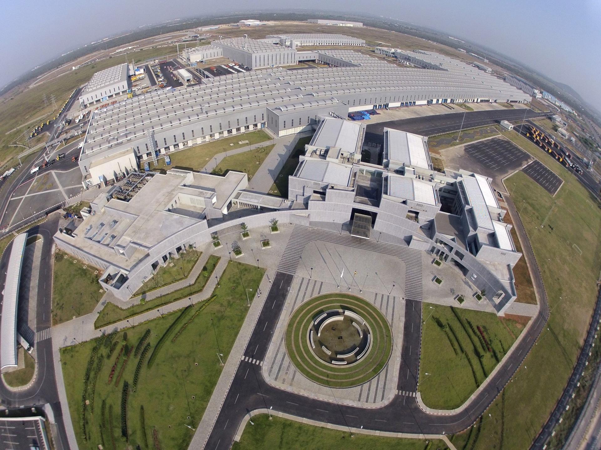 Full Speed with United Forces: Daimler Trucks Bundles Asia Business for Further Growth