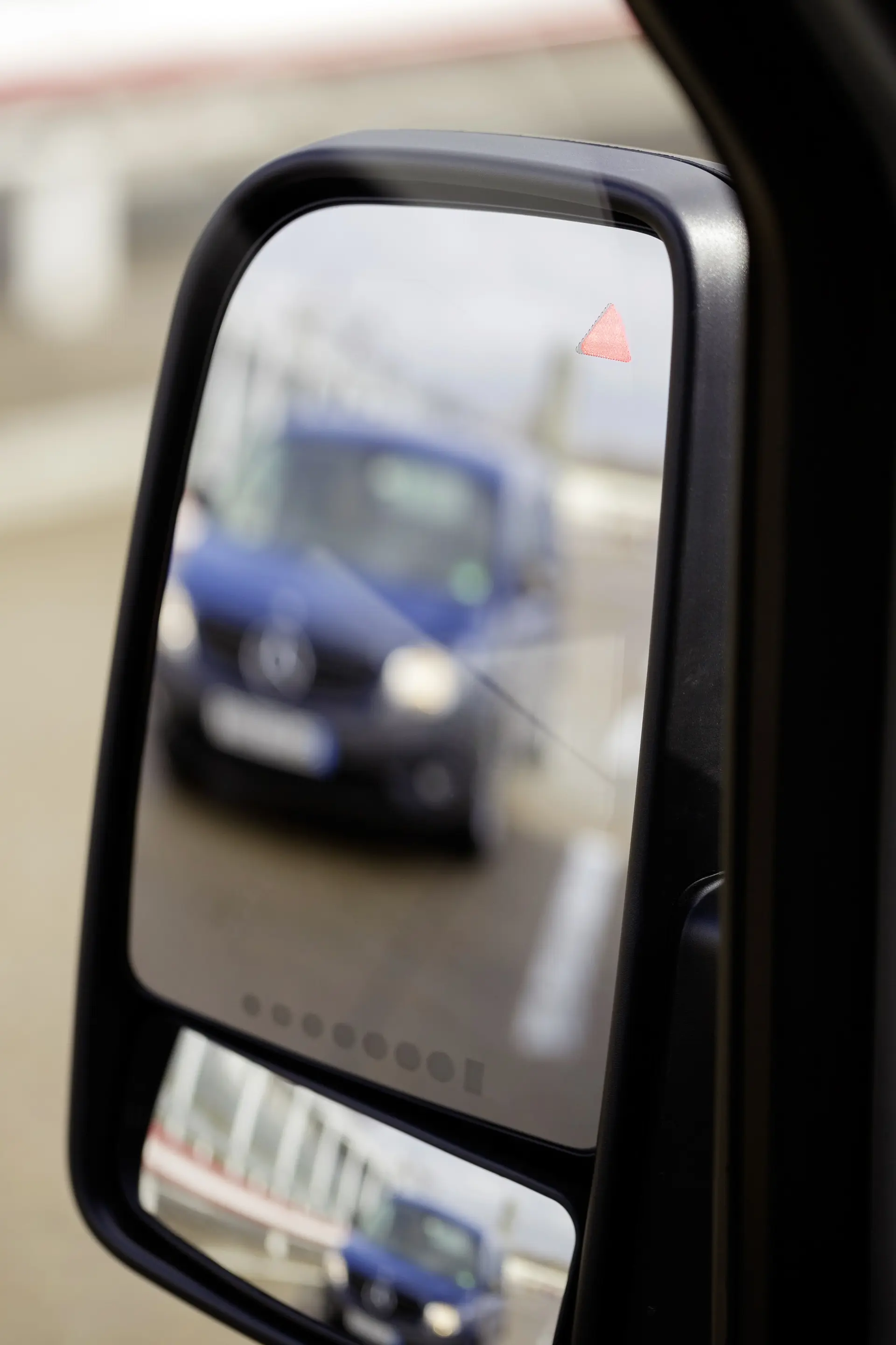 Mercedes-Benz Sprinter Blind Spot