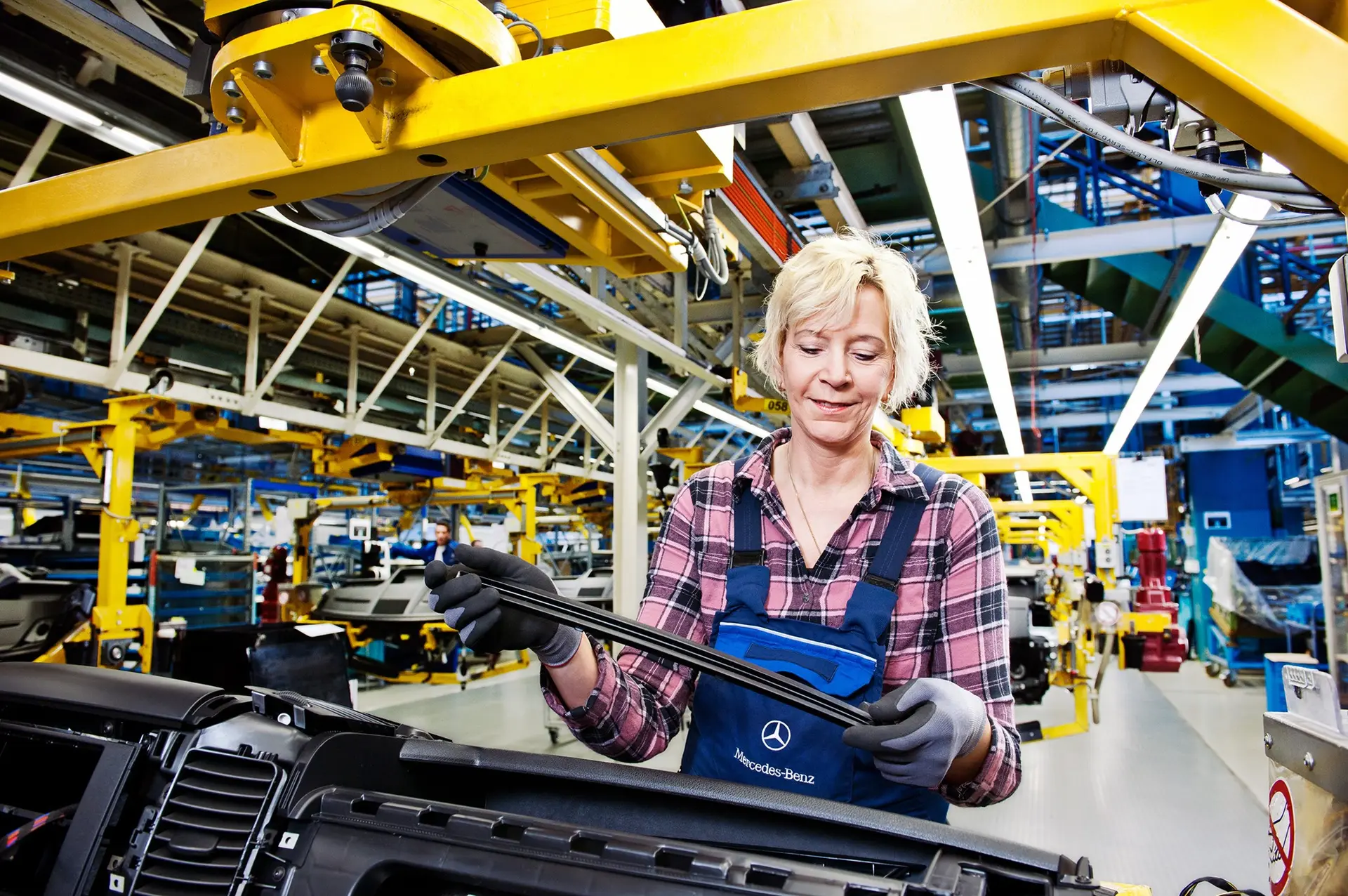 Mercedes-Benz Sprinter Factory