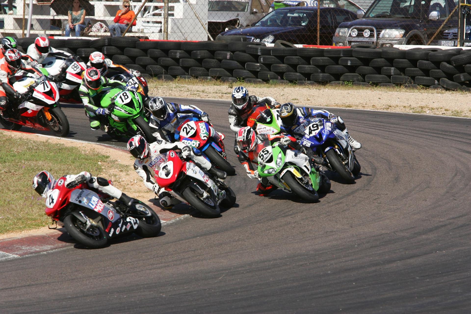BIKE RACERS PRODUCE SPECTACLE, DRAMA AT ZWARTKOPS