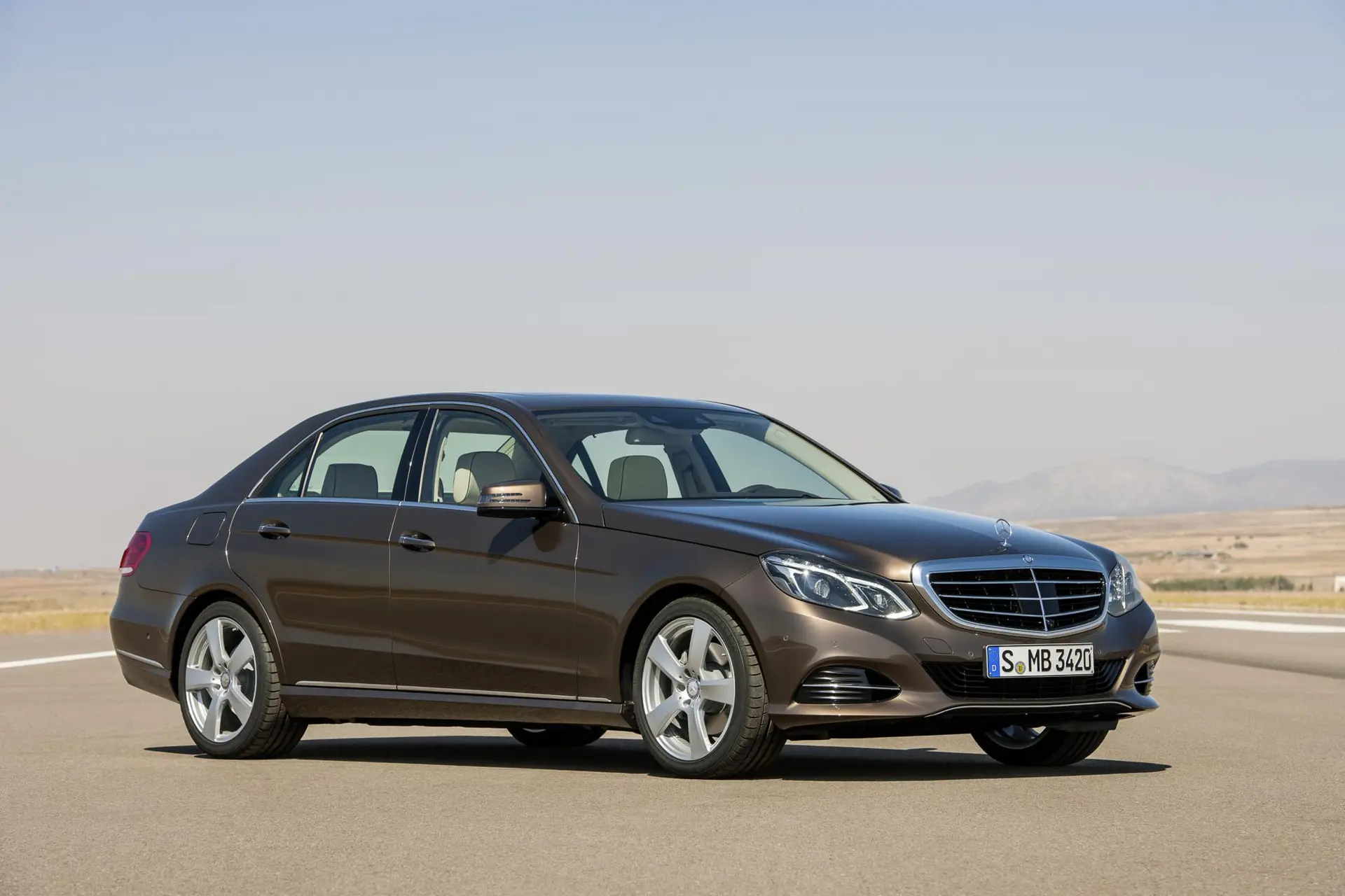 Mercedes benz e class hybrid 42