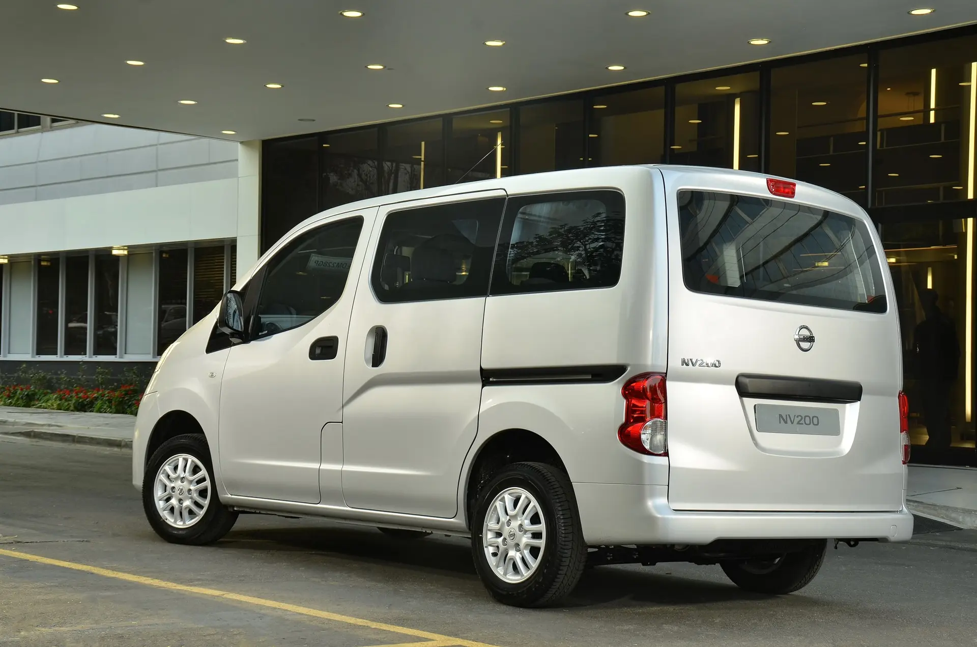 Nissan LCV