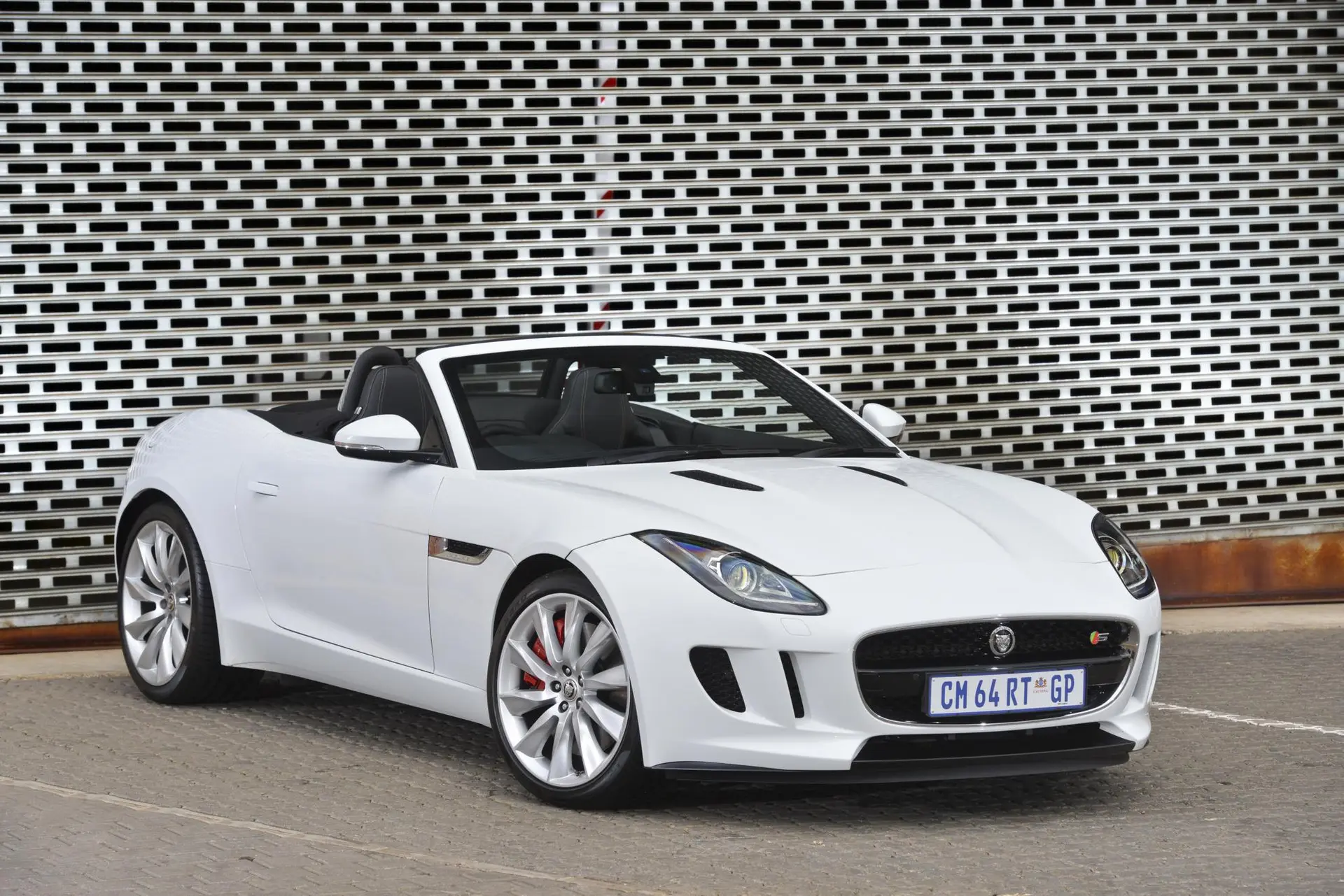 Jaguar f type 17