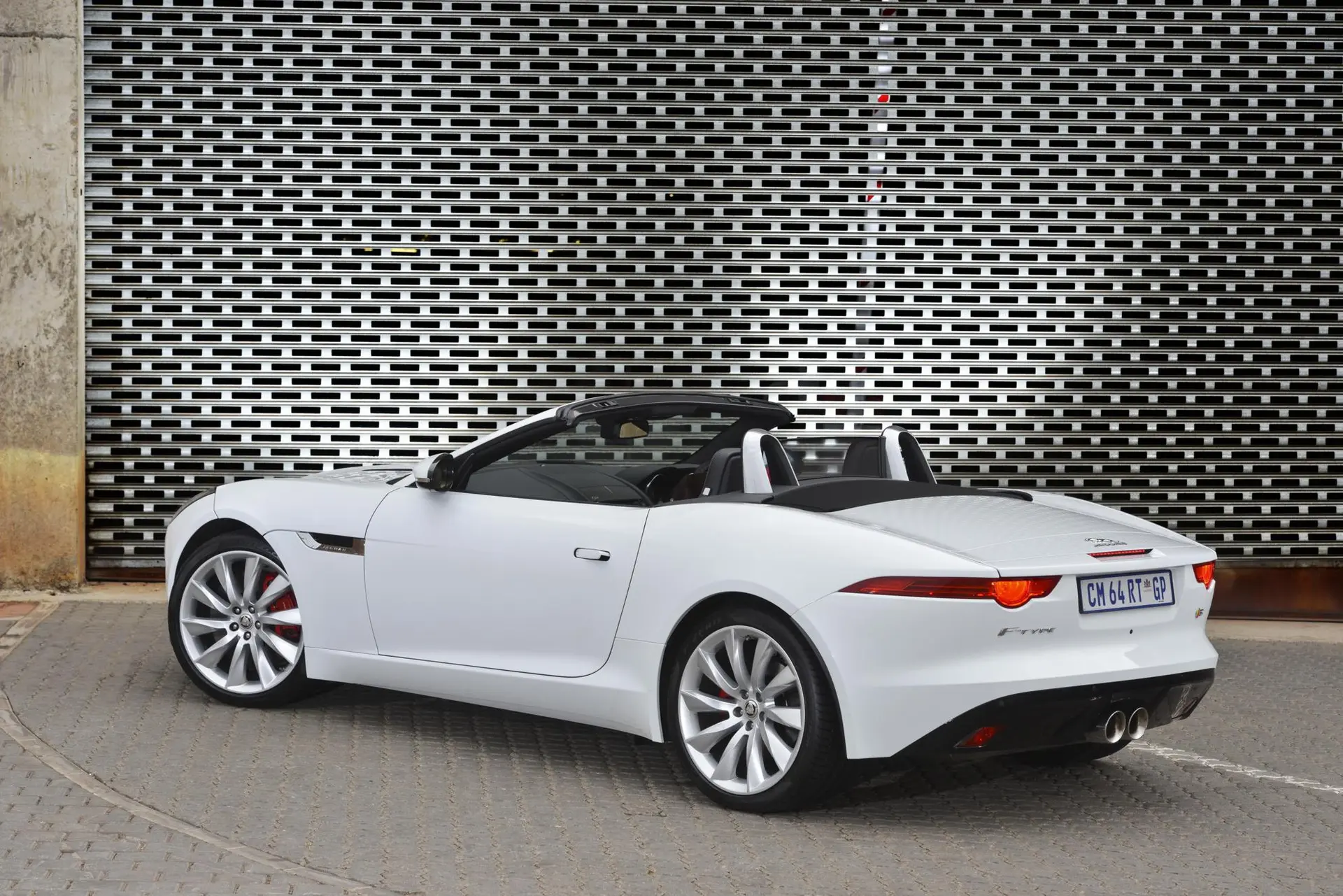 Jaguar f type 22