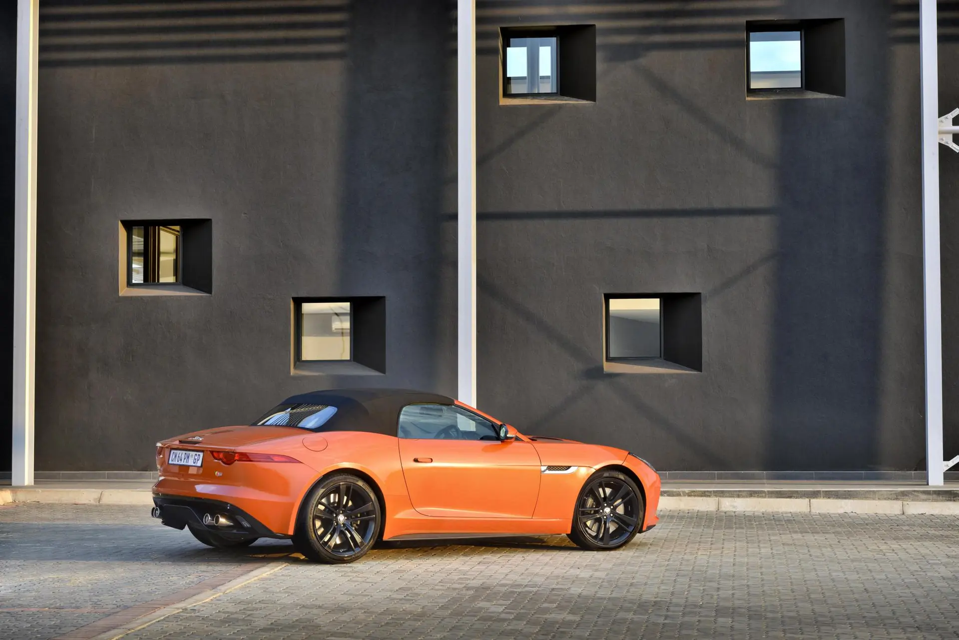 Jaguar f type 70