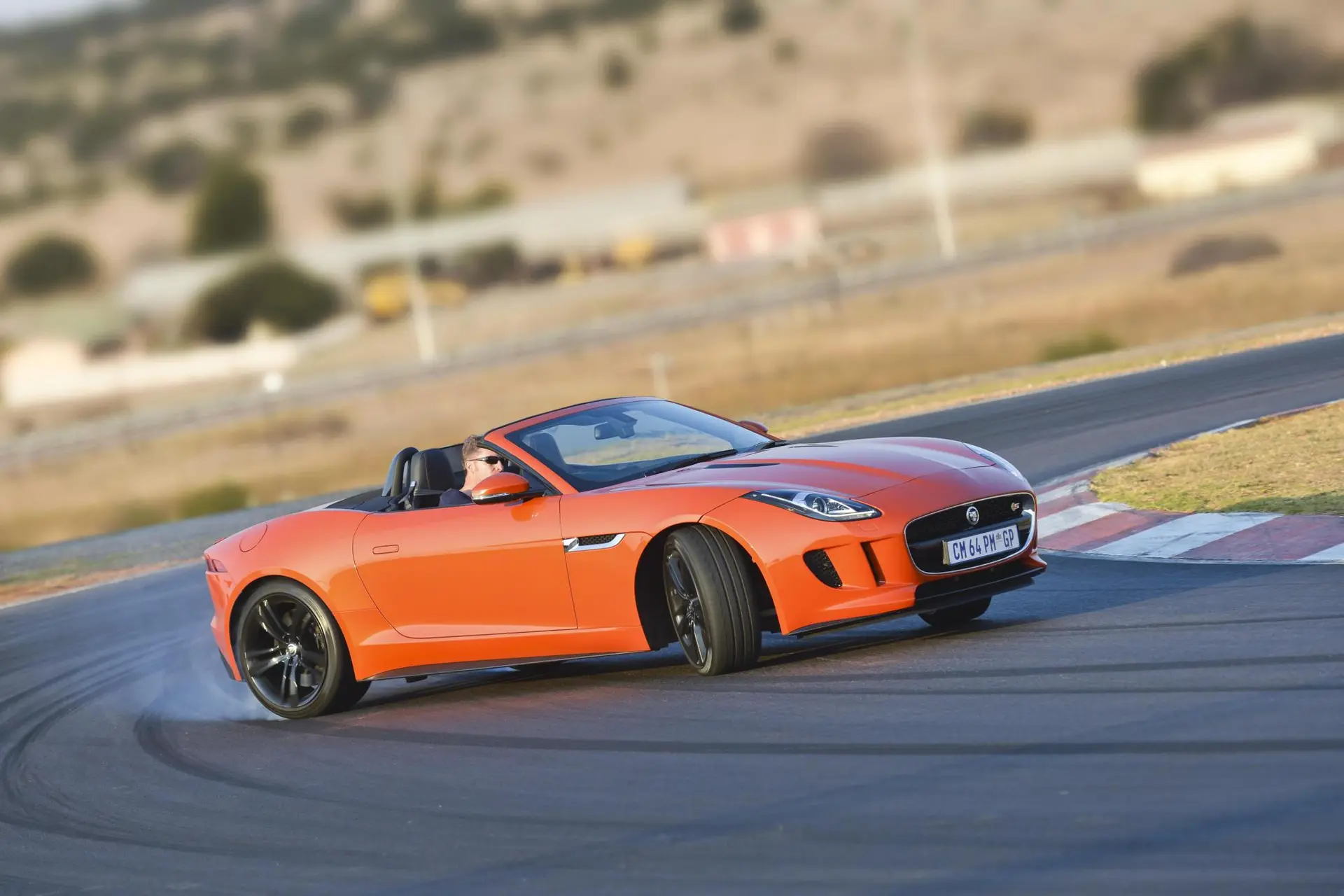 Jaguar f type 77