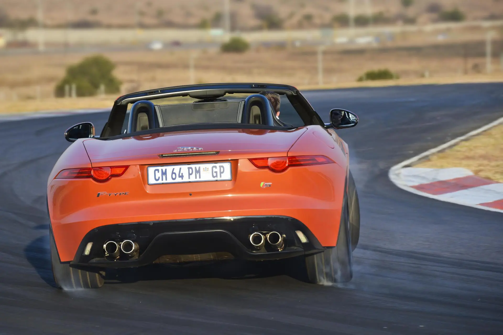 Jaguar f type 78