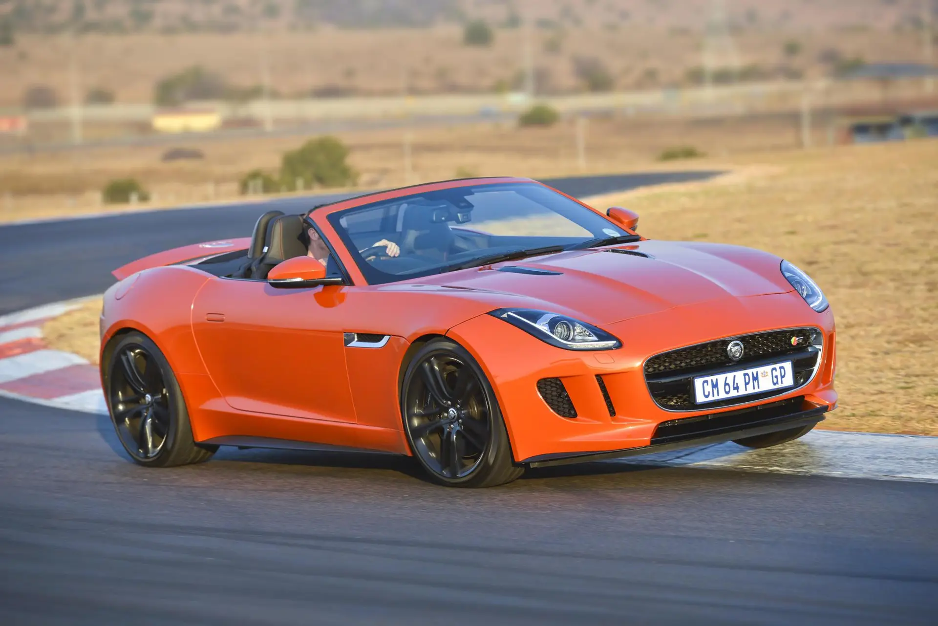 Jaguar f type 86