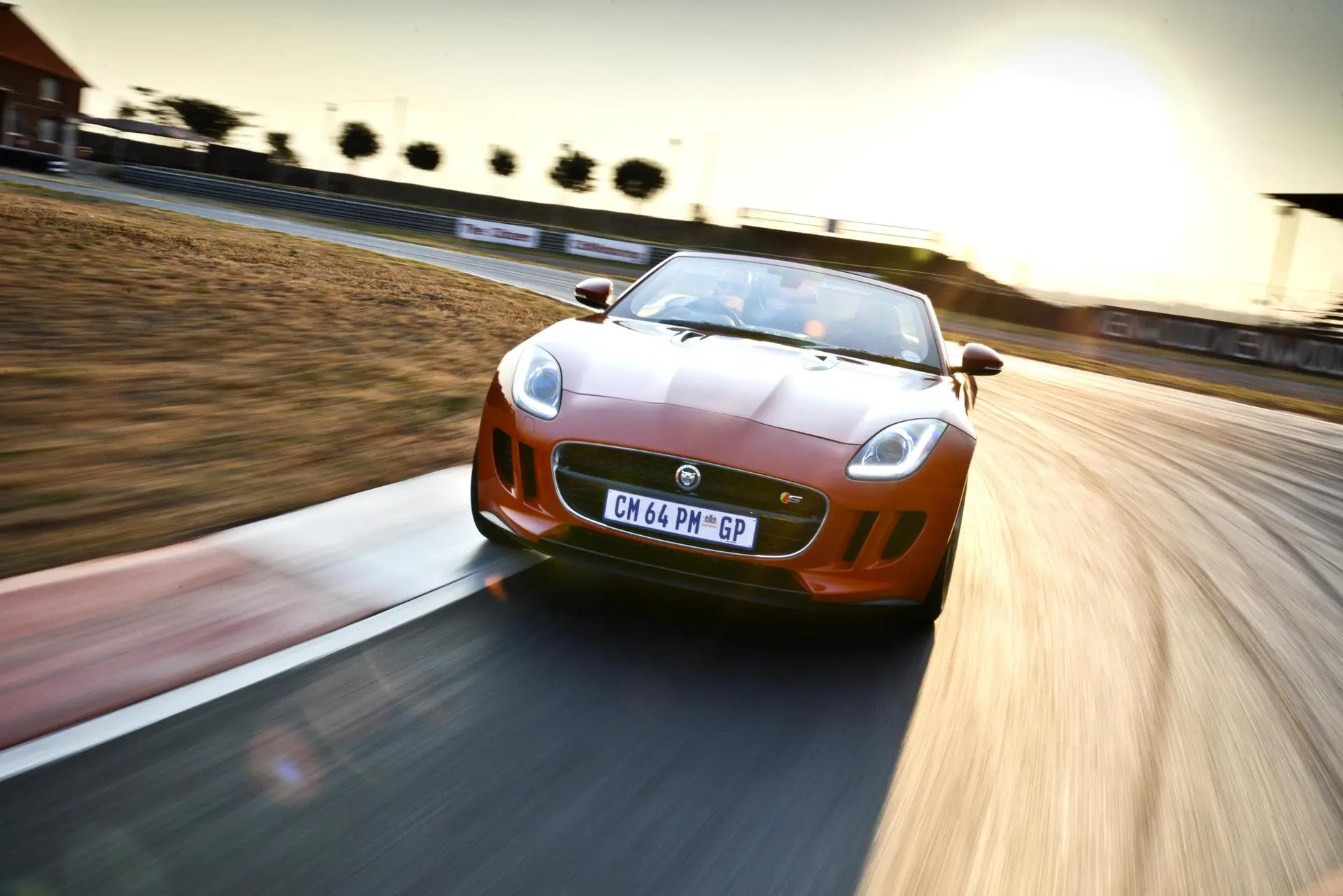 Jaguar f type 92
