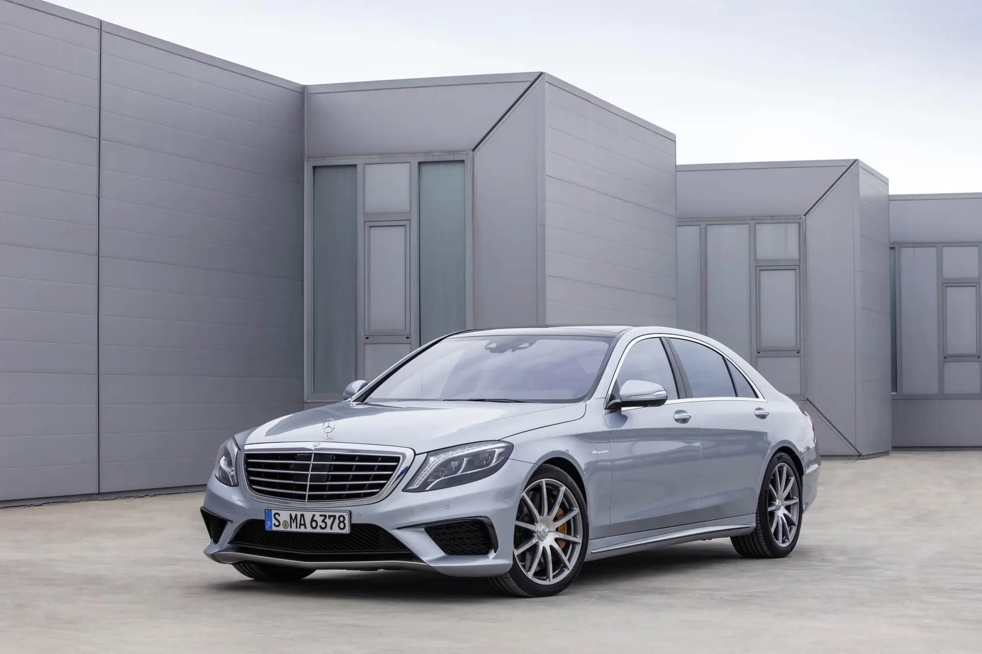 New Mercedes-Benz S 63 AMG