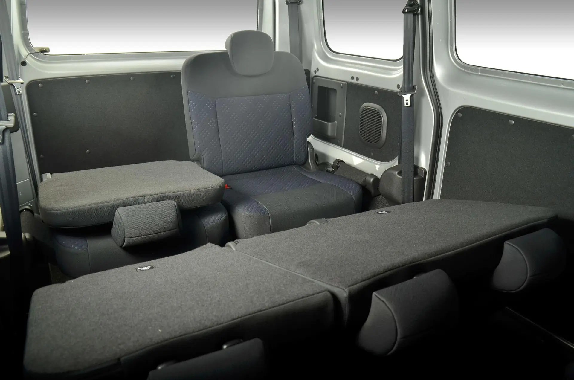 Nissan nv200 combi 09