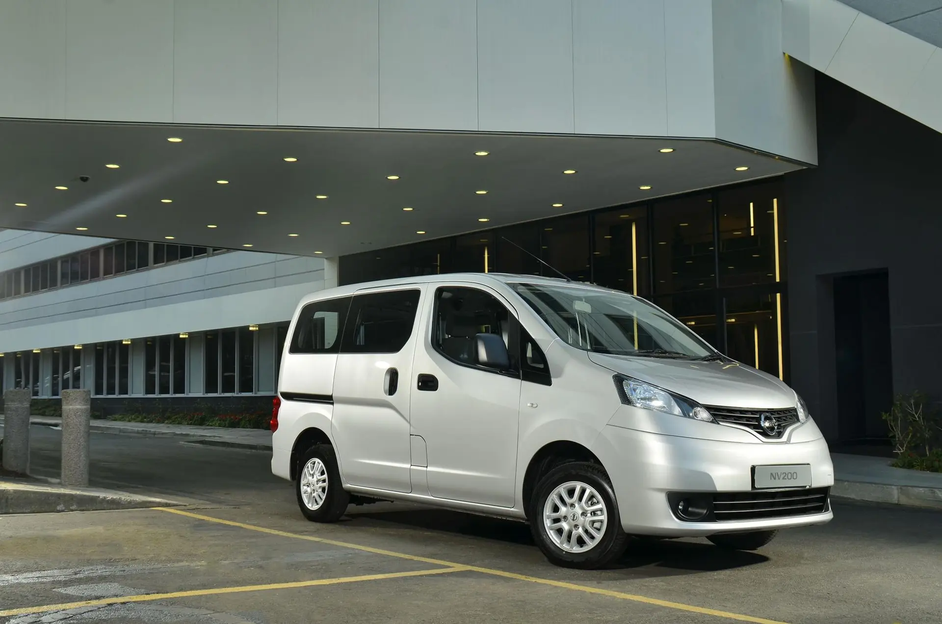 Nissan nv200 combi 14