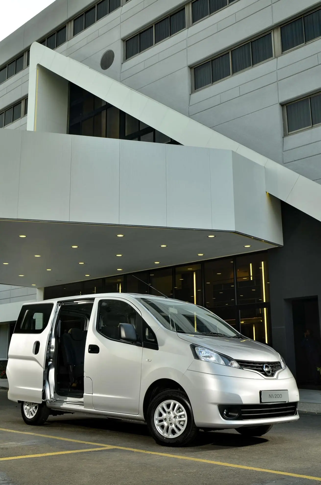 Nissan nv200 combi 17