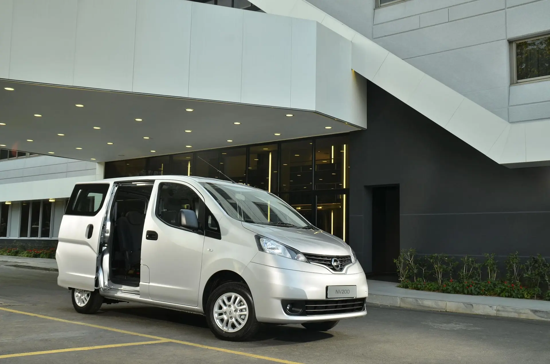 Nissan nv200 combi 19
