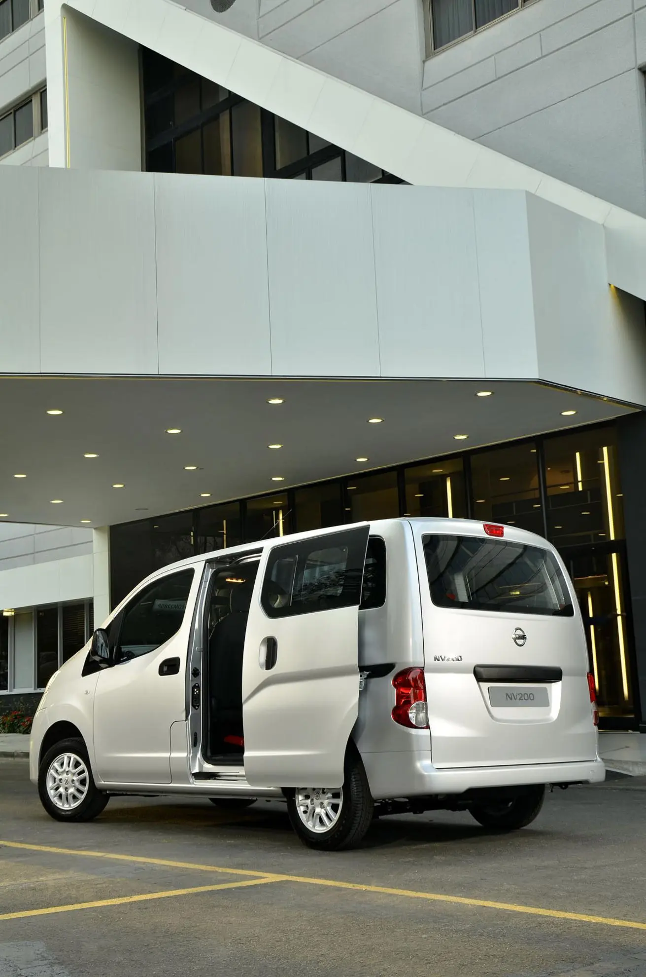Nissan nv200 combi 23