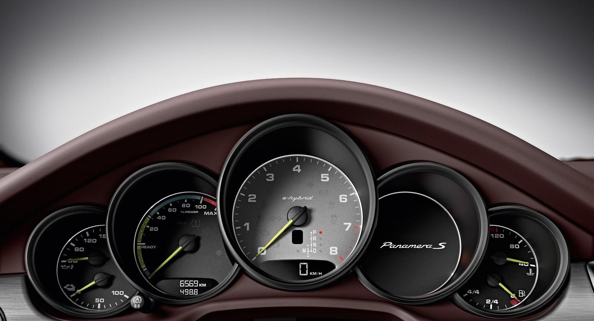 NEW PORSCHE PANAMERA MAKES GOODWOOD FESTIVAL OF SPEED DEBUT