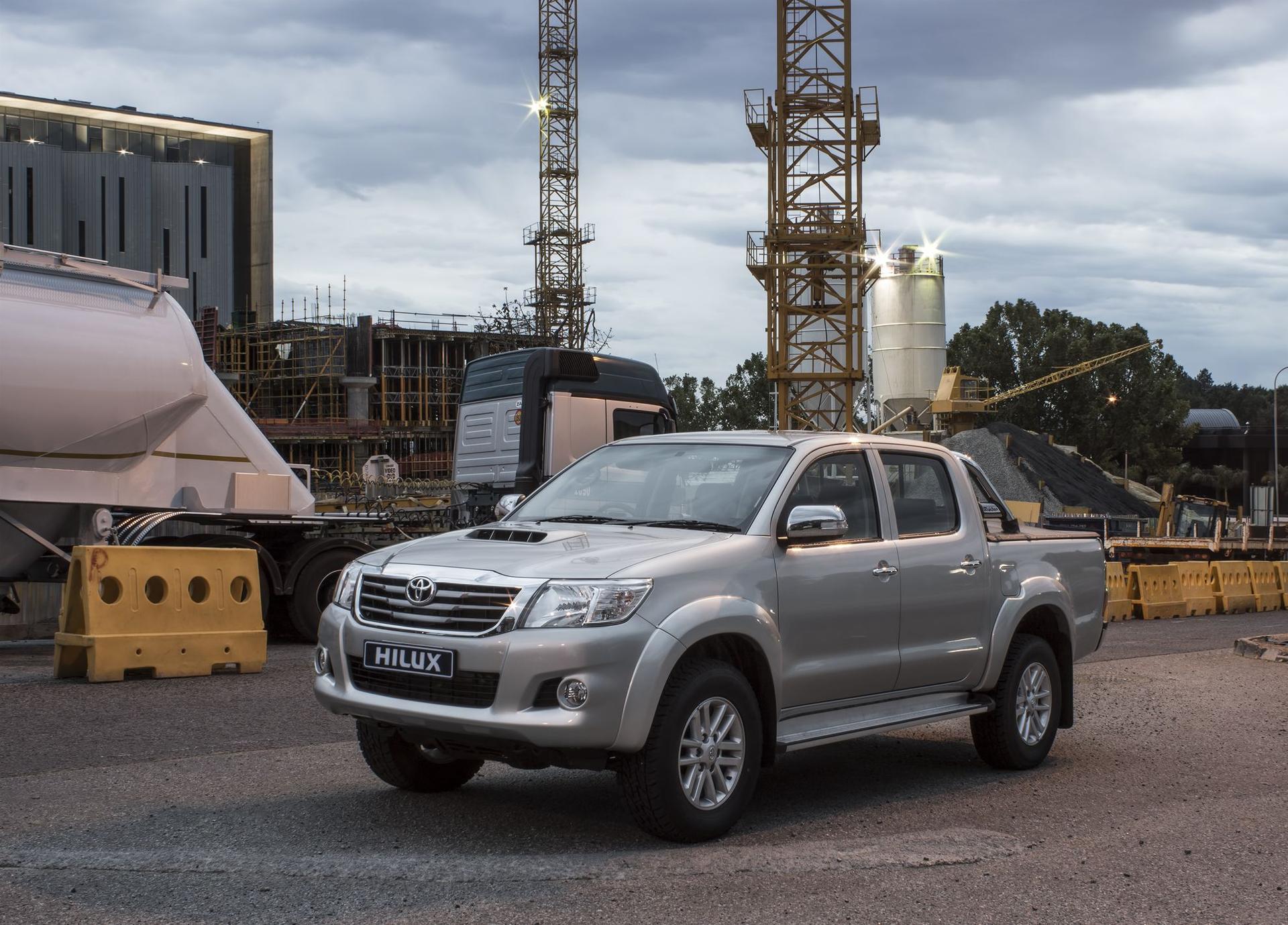TOYOTA CAR SALES CONTINUES TO POWER AHEAD IN JUNE 2013