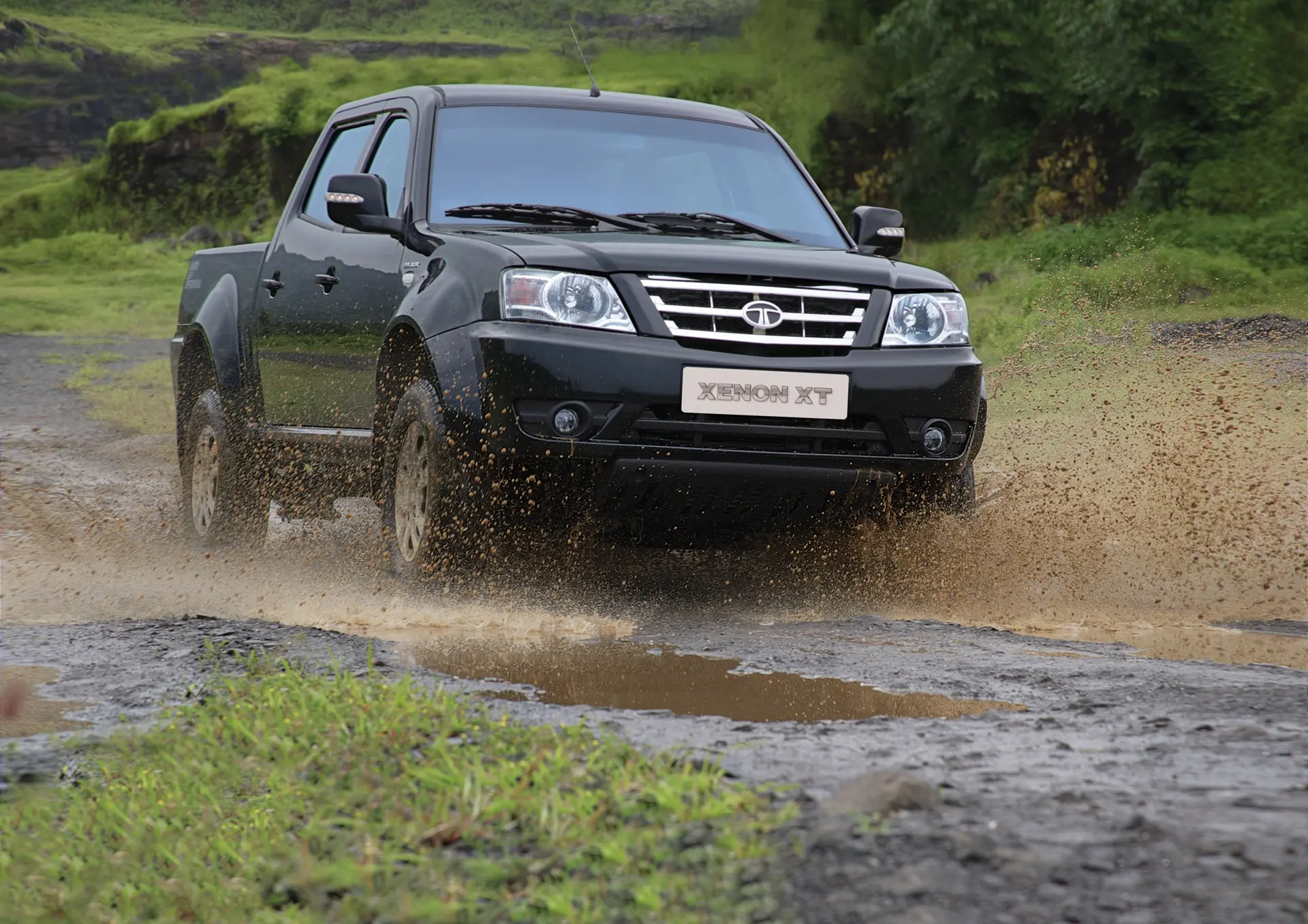 Tata Xenon XT