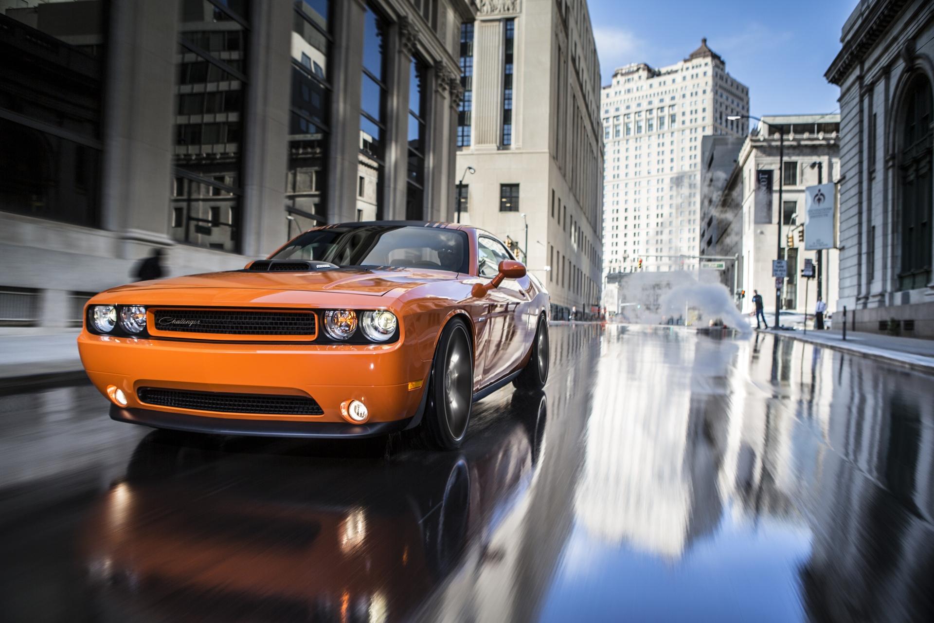 SEMA Show – Dodge Mopar HEMI Shaker Returns