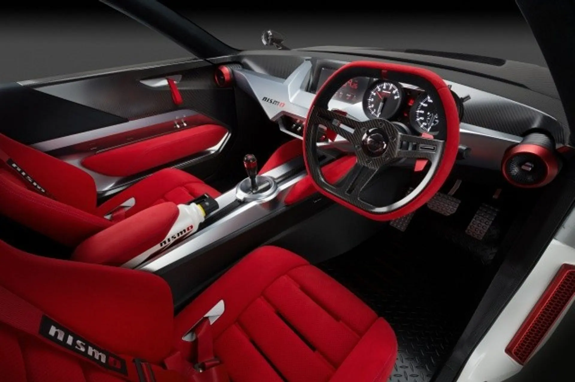 Nissan-Nismo-Concept-Car-Interior