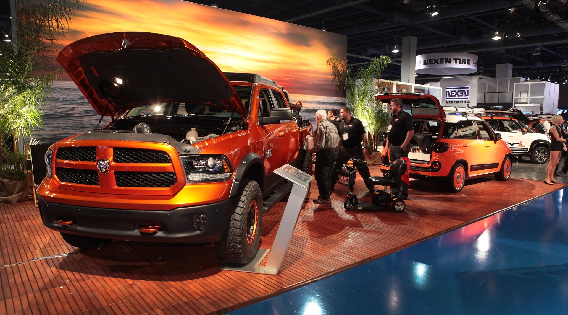 SEMA Show – Chrysler and Mopar