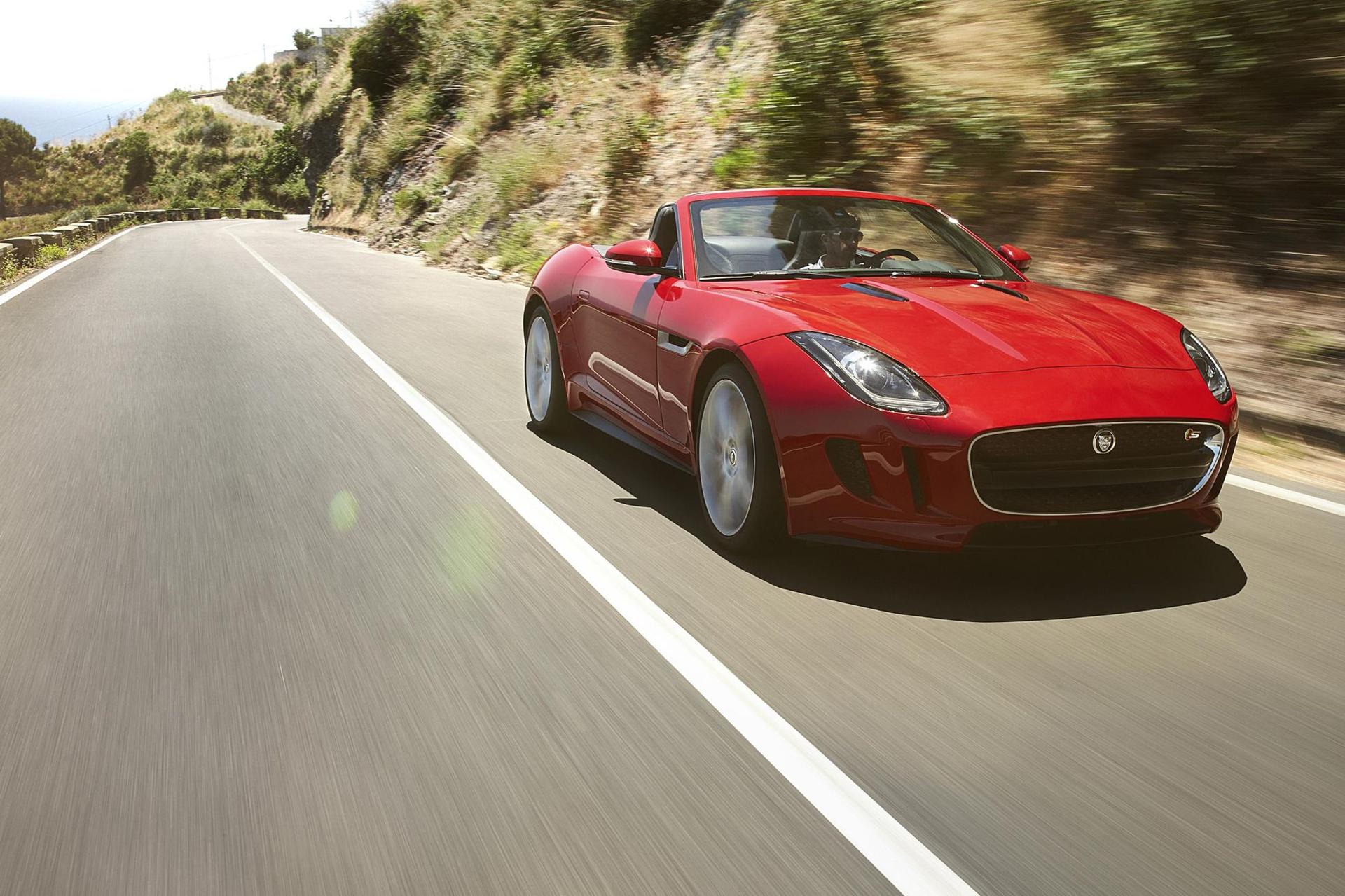 TOPGEAR selects Jaguar F-Type as Convertible of the Year 2013