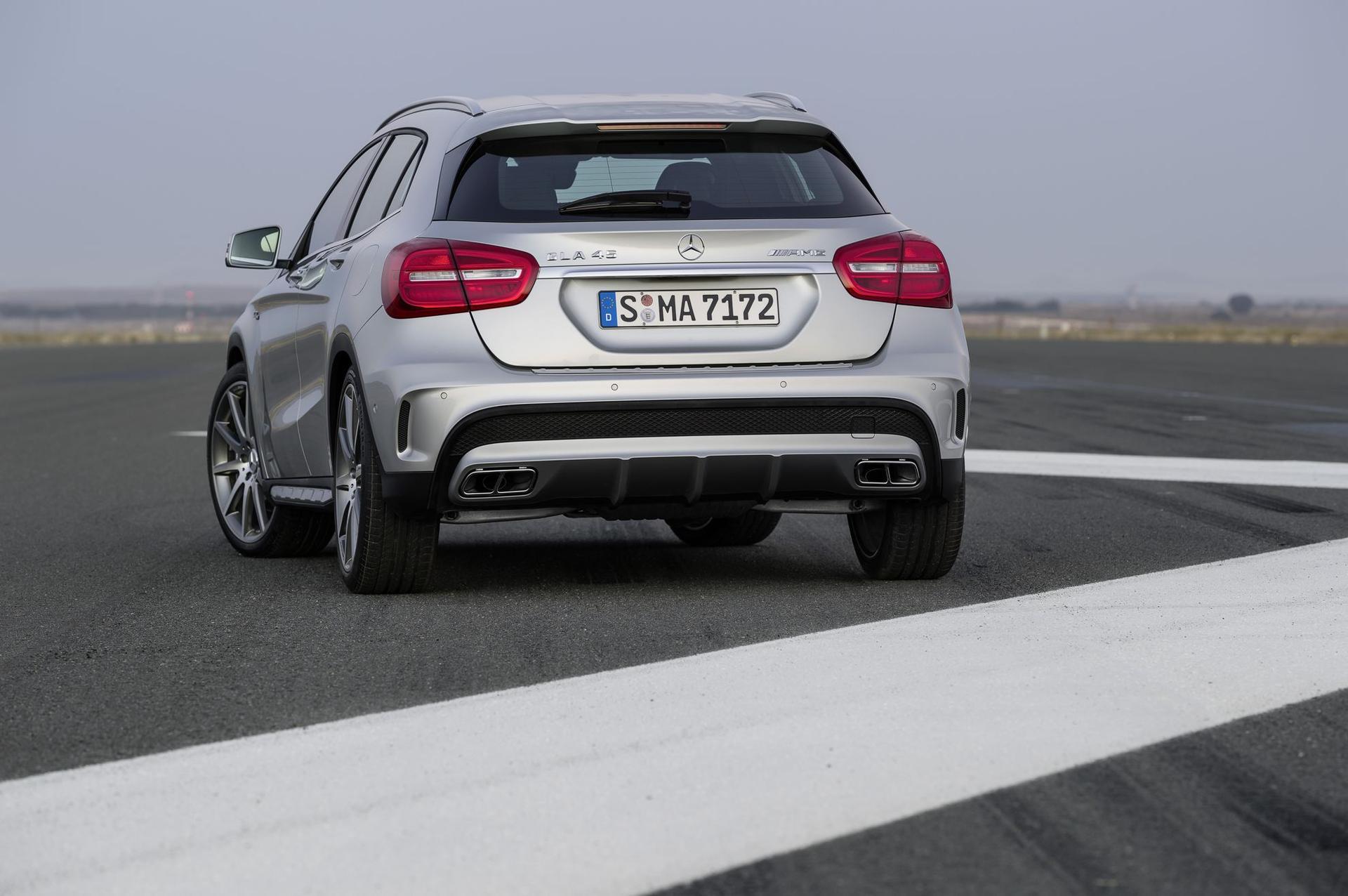 Mercedes-Benz GLA at the 2014 NAIAS